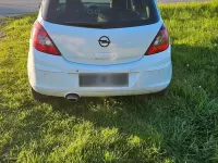 Gebraucht Opel Corsa 100 PS (73 kW) 2012 Weiß Kleinwagen