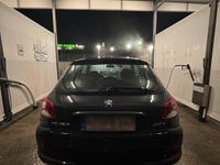Gebraucht Peugeot 206+ 73 PS (53 kW) 2009 Grau Kleinwagen