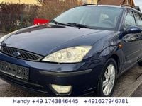 Gebraucht Ford Focus Ghia 116 PS (85 kW) 2004 Royalblau Kombi