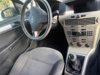 Gebraucht Opel Astra 110 PS (80 kW) 2008 Schwarz Kombi