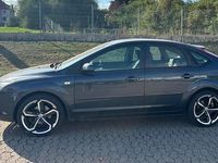 Gebraucht Ford Focus 126 PS (92 kW) 2007 Grau Coupé