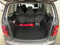 Gebraucht VW Touran 140 PS (102 kW) 2008 Silber Van / Kleinbus
