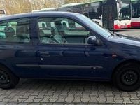 Gebraucht Renault Clio II 90 PS (66 kW) 1999 Blau Kleinwagen