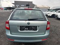 Gebraucht Skoda Octavia Elegance 140 PS (102 kW) 2011 Kombi