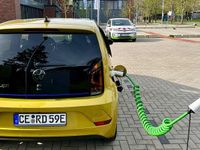 Gebraucht VW e-up! United 61 kW (83 PS) 2021 Gold Kleinwagen