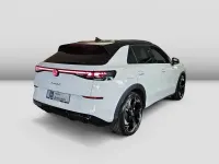 Gebraucht VW T-Roc R-line 150 PS (110 kW) 2025 Weiß SUV