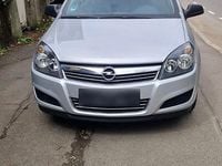 Gebraucht Opel Astra 90 PS (66 kW) 2010 Grau Kombi