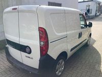 Gebraucht Fiat Doblò 90 PS (66 kW) 2011 Weiß Van / Kleinbus