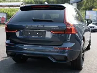 Neu Volvo XC60 Plus 455 PS (334 kW) 2025 Blau SUV