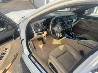 Używany BMW M550 Performance 381 KM (280 kW) 2013 Biały Sedan/Limuzyna