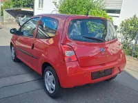 Gebraucht Renault Twingo 58 PS (42 kW) 2011 Rot Kleinwagen