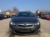 Gebraucht Opel Astra Innovation 140 PS (102 kW) 2012 Grau Limousine