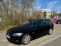 Gebraucht BMW 320 143 PS (105 kW) 2010 Schwarz Kombi