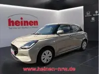 Gebraucht Suzuki Swift Club 83 PS (61 kW) 2024 Silber (premium silver metallic) Kleinwagen