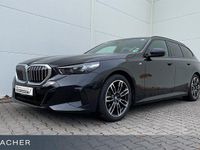 Gebraucht BMW 520 Comfort Edition 197 PS (144 kW) 2025 Saphirschwarz metallic Kombi