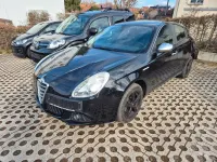 Gebraucht Alfa Romeo Giulietta Super 120 PS (88 kW) 2011 Schwarz Kleinwagen