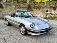 Gebraucht Alfa Romeo Spider 126 PS (92 kW) 1984 Silber Cabrio