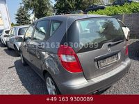 Gebraucht Mercedes A150 Elegance 95 PS (69 kW) 2009 Blau Limousine