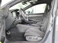 Gebraucht VW Golf VIII Edition 150 PS (110 kW) 2024 Grau (delfingrau metallic / schwarz uni (dachfarbe)) Kleinwagen