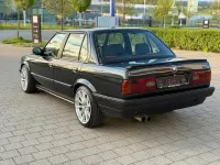 Gebraucht BMW 318 Performance 286 PS (210 kW) 1989 Schwarz Limousine