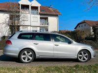 Gebraucht VW Passat 105 PS (77 kW) 2012 Grau Kombi