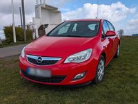 Gebraucht Opel Astra Edition 87 PS (63 kW) 2012 Rot Limousine