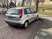 Gebraucht Ford Fiesta Trend 69 PS (50 kW) 2006 Silber Kleinwagen