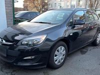 Gebraucht Opel Astra 110 PS (80 kW) 2014 Schwarz Kombi