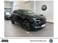 Neu Alfa Romeo GT Junior Ti 136 PS (100 kW) 2026 Schwarz Limousine