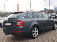 Gebraucht Skoda Octavia Style 150 PS (110 kW) 2016 Grau Kombi