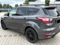 Gebraucht Ford Kuga ST-Line 175 PS (128 kW) 2018 Grau SUV