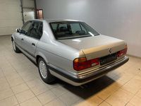 Gebraucht BMW 730 188 PS (138 kW) 1989 Silber Limousine