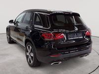 Gebraucht Mercedes GLC300e 194 PS (142 kW) 2021 Schwarz SUV