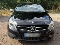 Gebraucht Mercedes A180 122 PS (89 kW) 2014 Schwarz Kleinwagen
