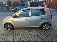 Gebraucht Daihatsu Cuore 58 PS (42 kW) 2003 Silber Kleinwagen