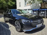 Gebraucht Mercedes E220 Avantgarde 200 PS (147 kW) 2023 Schwarz Limousine