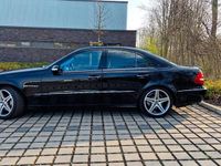 Gebraucht Mercedes E500 AMG 306 PS (225 kW) 2005 Schwarz Limousine