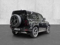 Gebraucht Land Rover Defender SE Dynamic 252 PS (185 kW) 2023 Santorini black (metallic) SUV