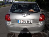 Gebraucht Toyota Auris Team 97 PS (71 kW) 2008 Silber metallic Limousine