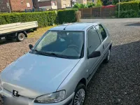 Gebraucht Peugeot 106 60 PS (44 kW) 2001 Silber Kleinwagen