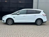 Gebraucht Ford S-MAX Titanium 150 PS (110 kW) 2019 Weiß Van / Kleinbus