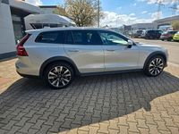 Gebraucht Volvo V60 CC Pro 250 PS (183 kW) 2021 Grau Kombi