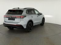 Neu VW Tiguan R-line 272 PS (200 kW) 2025 Oyster silver metallic SUV