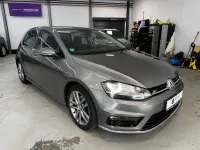 Gebraucht VW Golf VII Comfortline 150 PS (110 kW) 2016 Limestone grey metallic Kleinwagen
