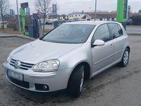 Gebraucht VW Golf V 105 PS (77 kW) 2008 Silber Kleinwagen