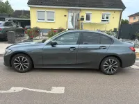 Gebraucht BMW 318 Sport Line 150 PS (110 kW) 2019 Grau Limousine