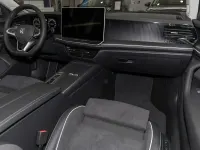 Nowe VW Passat Pro 150 KM (110 kW) 2025 Srebrny Kombi
