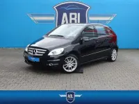 Gebraucht Mercedes 200 Sport 193 PS (141 kW) 2009 Limousine