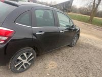 Gebraucht Citroën C3 99 PS (72 kW) 2016 Schwarz Kleinwagen