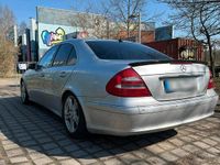 Gebraucht Mercedes E320 220 PS (161 kW) 2002 Silber Limousine